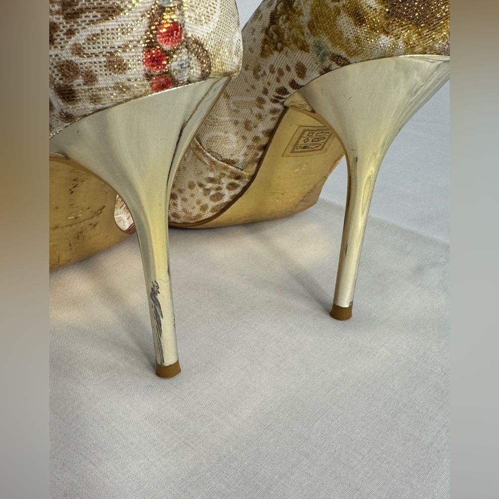 🔥90’s Vintage Multicolor Stiletto Gold Heels (size 37) (Size 6) - Picture 7 of 13